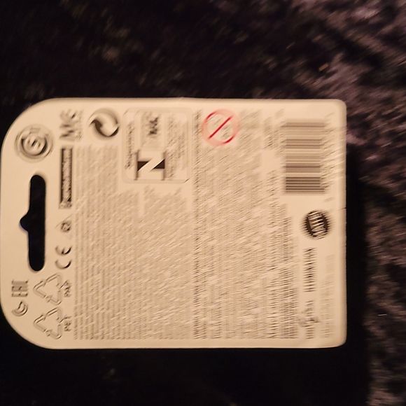 🆕️ Minions Bob, Otto, Young Gru, & Stuart Micro Figures - Picture 3 of 7